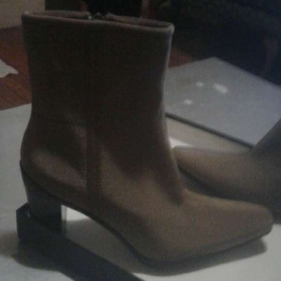 Apostrophe - Picture 2 of 4